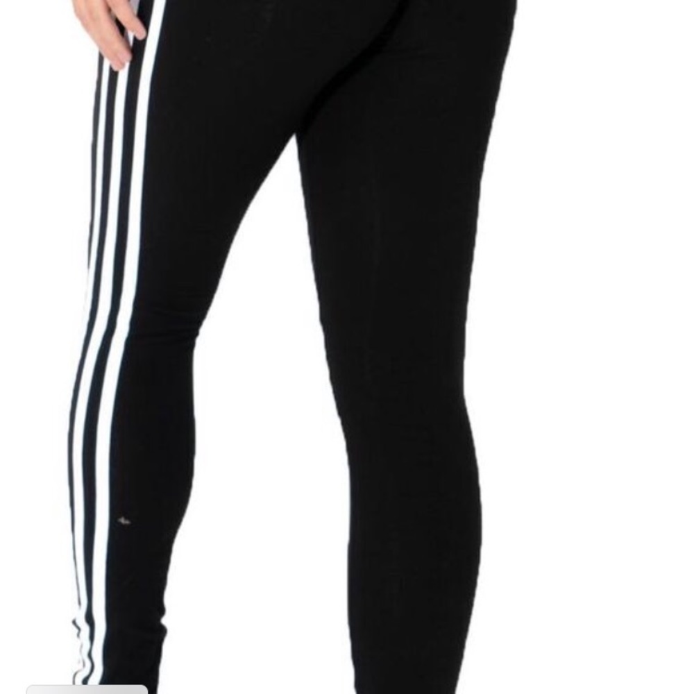 Black leggings
